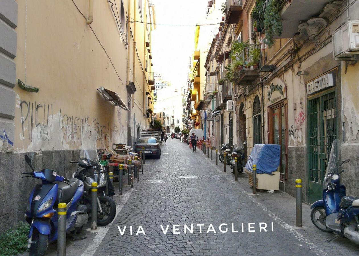Centro Storico - Fermata Montesanto Ξενοδοχείο Νάπολη Εξωτερικό φωτογραφία